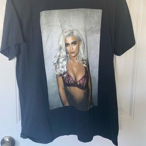 Kylie Jenner tee shirt